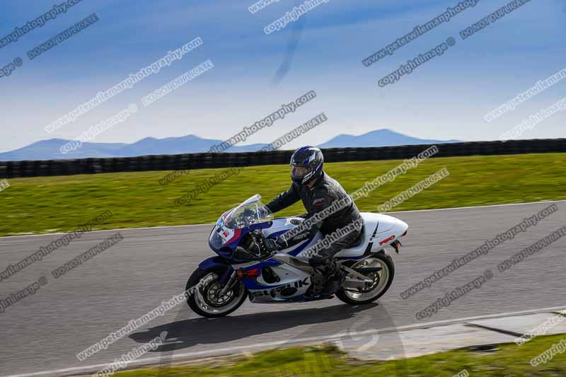 anglesey no limits trackday;anglesey photographs;anglesey trackday photographs;enduro digital images;event digital images;eventdigitalimages;no limits trackdays;peter wileman photography;racing digital images;trac mon;trackday digital images;trackday photos;ty croes